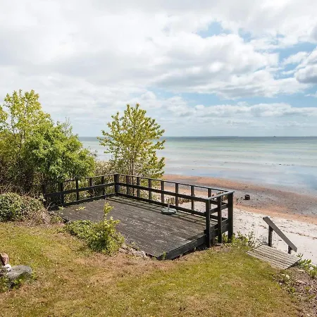 Semesterbostad 6 Person In Bjert-by Traum