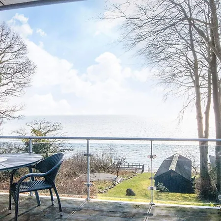 Semesterbostad 6 Person In Bjert-by Traum